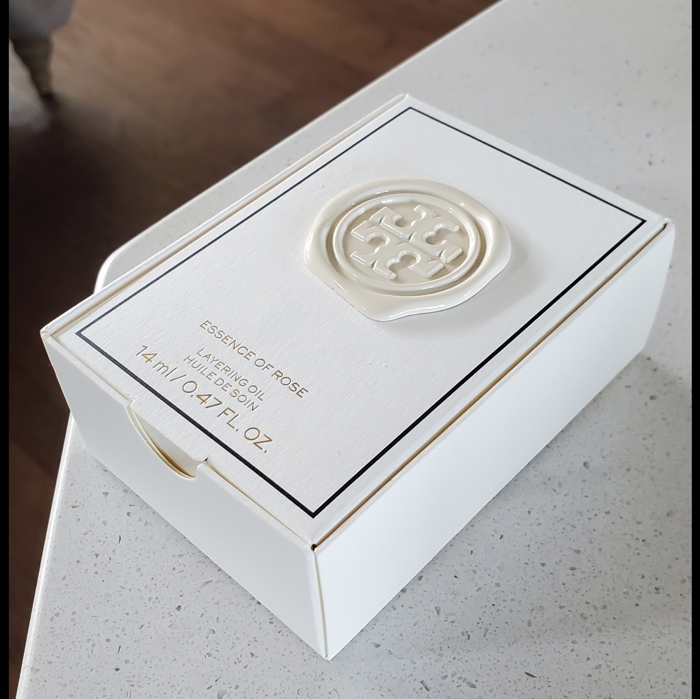 Tory Burch Essence of Rose Layering Oil